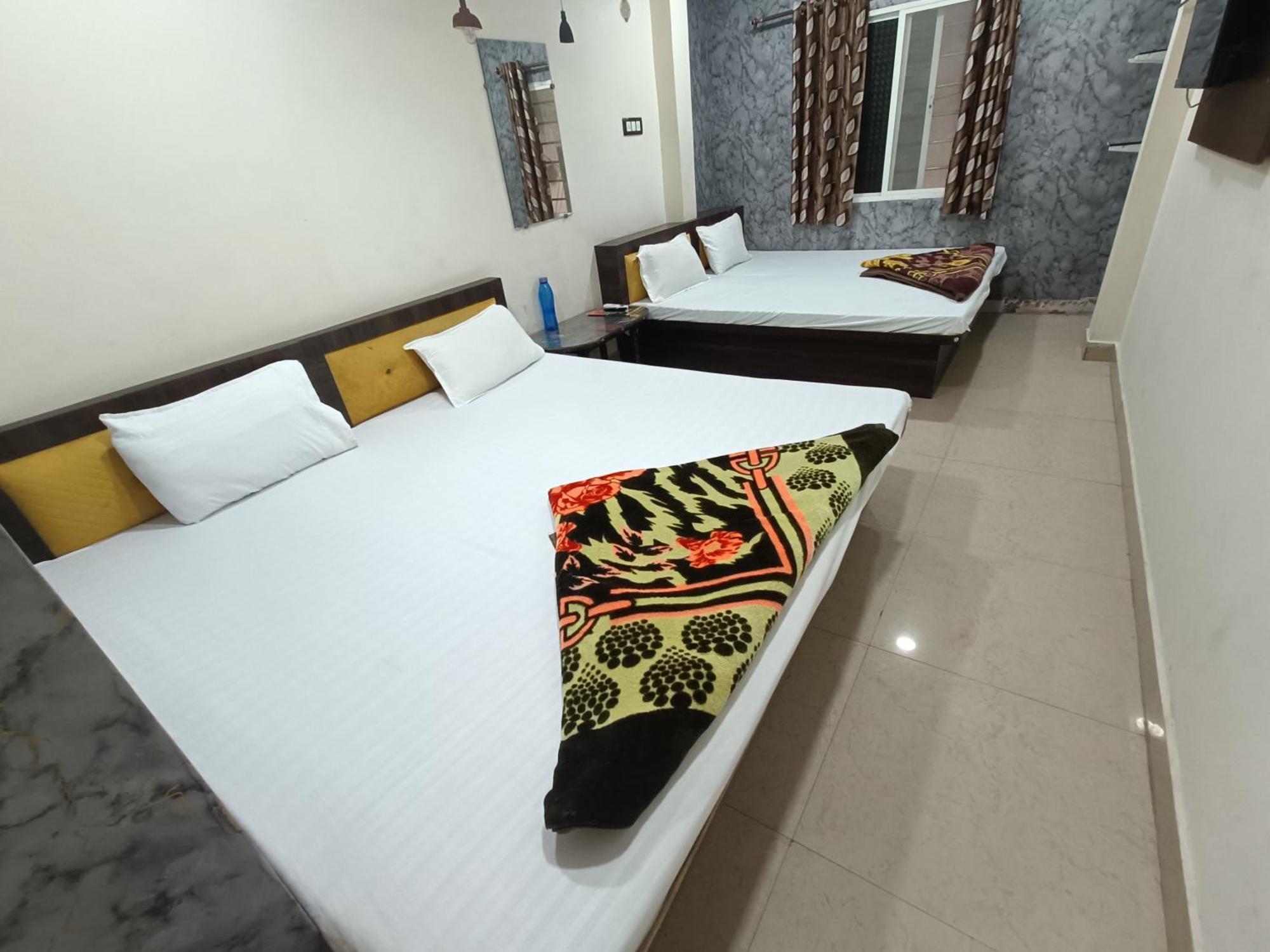 Ginger Hotels Ujjain Tower Kshipra Inn-Family Stay Airconditioned Hotel 外观 照片
