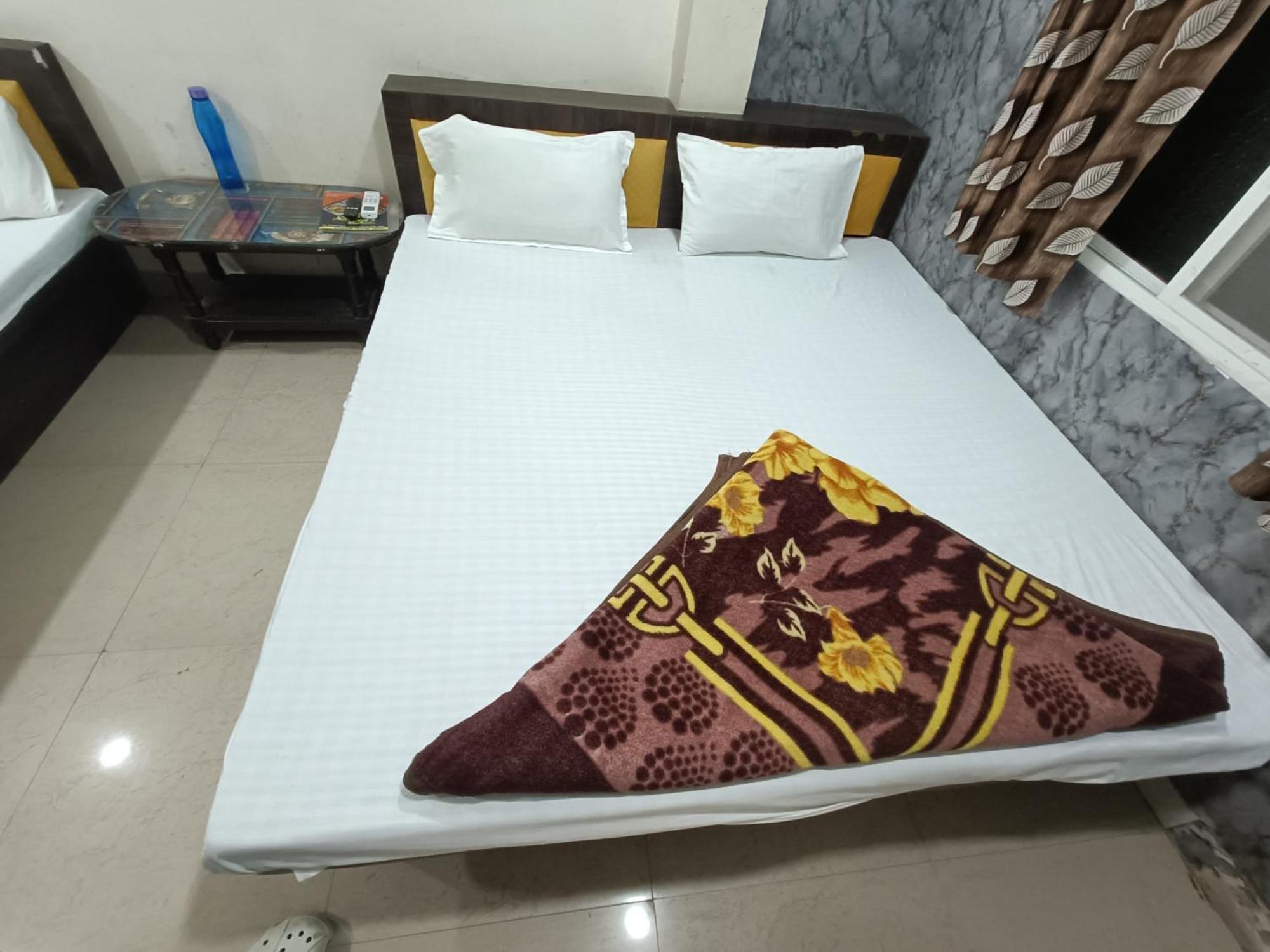 Ginger Hotels Ujjain Tower Kshipra Inn-Family Stay Airconditioned Hotel 外观 照片
