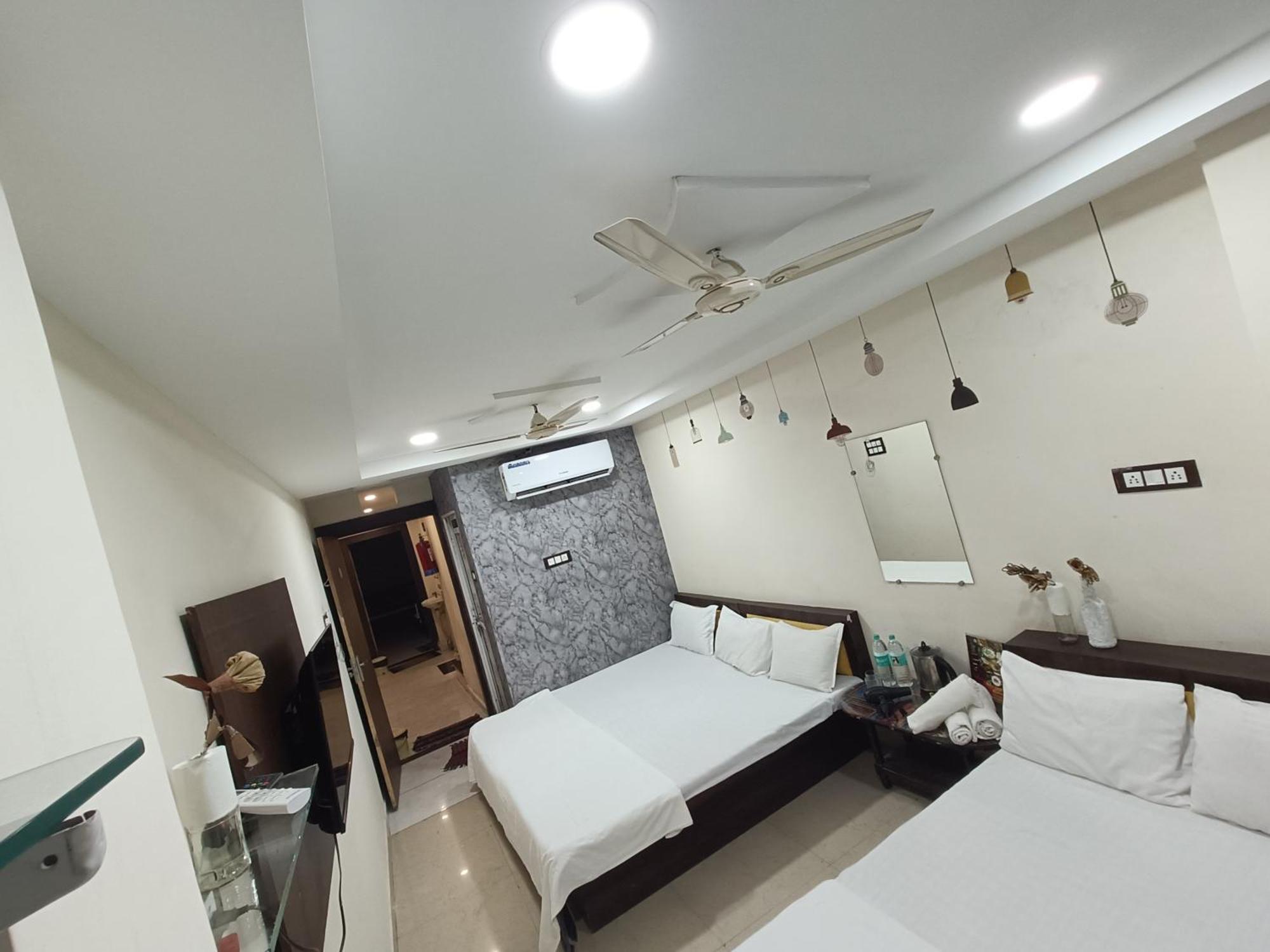 Ginger Hotels Ujjain Tower Kshipra Inn-Family Stay Airconditioned Hotel 外观 照片