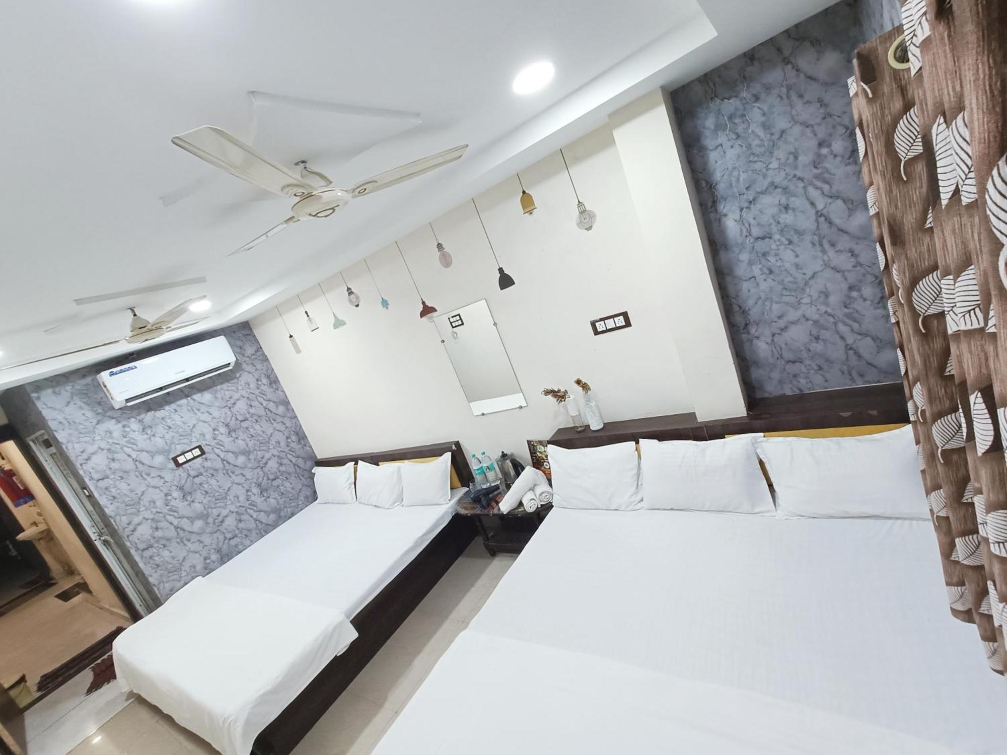 Ginger Hotels Ujjain Tower Kshipra Inn-Family Stay Airconditioned Hotel 外观 照片
