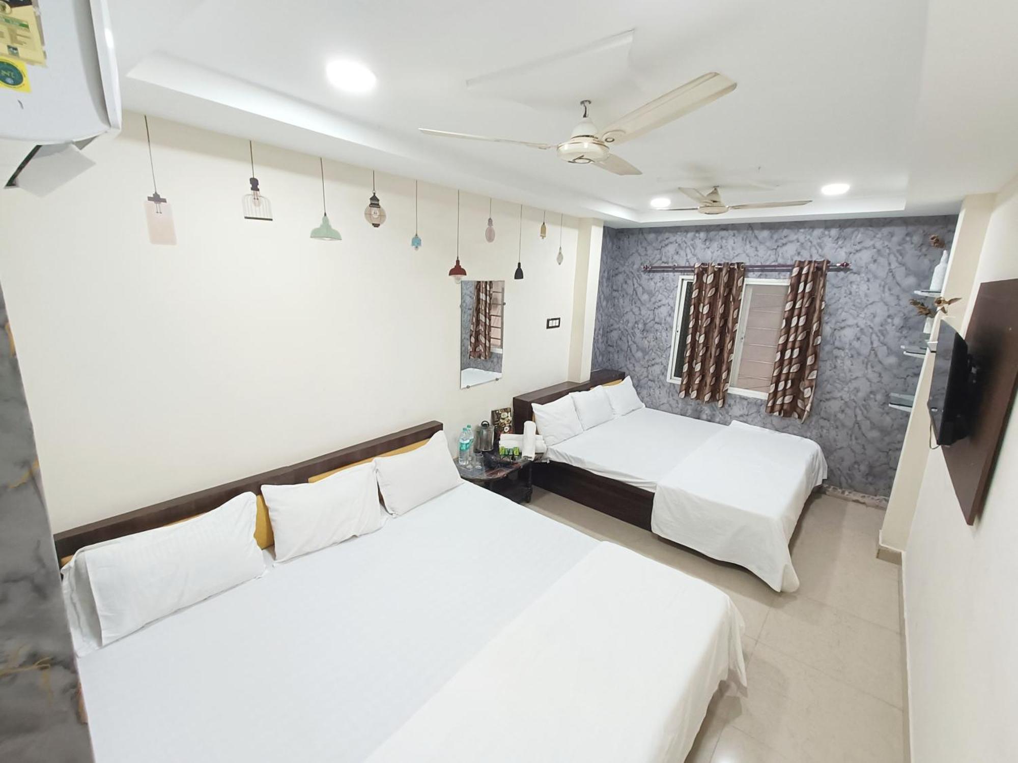 Ginger Hotels Ujjain Tower Kshipra Inn-Family Stay Airconditioned Hotel 外观 照片